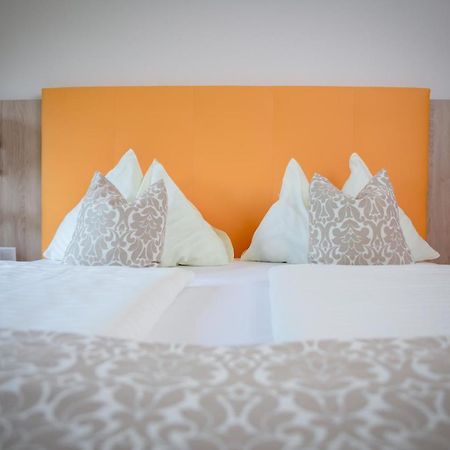 Hotel Restaurant Thadeushof Techelsberg Eksteriør billede